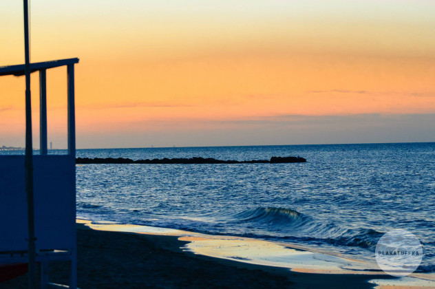 plakatufkka Rimini zachód słońca na plaży