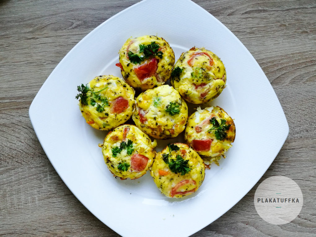 Jajeczne muffiny z warzywami na zdrowie